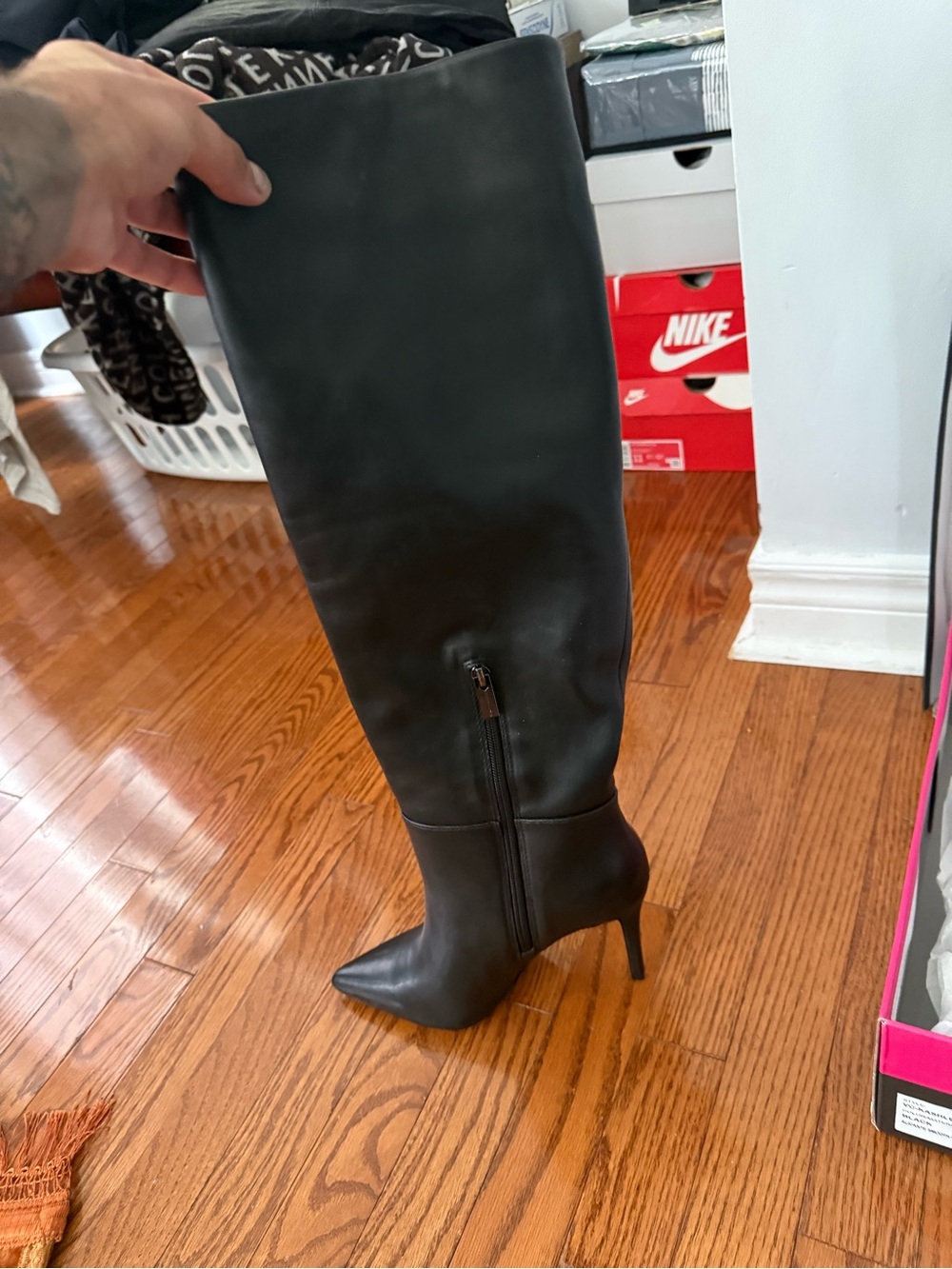 Vince Camuto Kashleigh Black Knee High Stiletto Boots Size 7